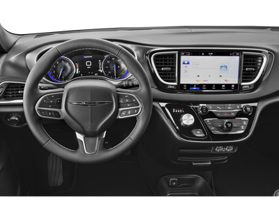 2025 Chrysler Voyager LX