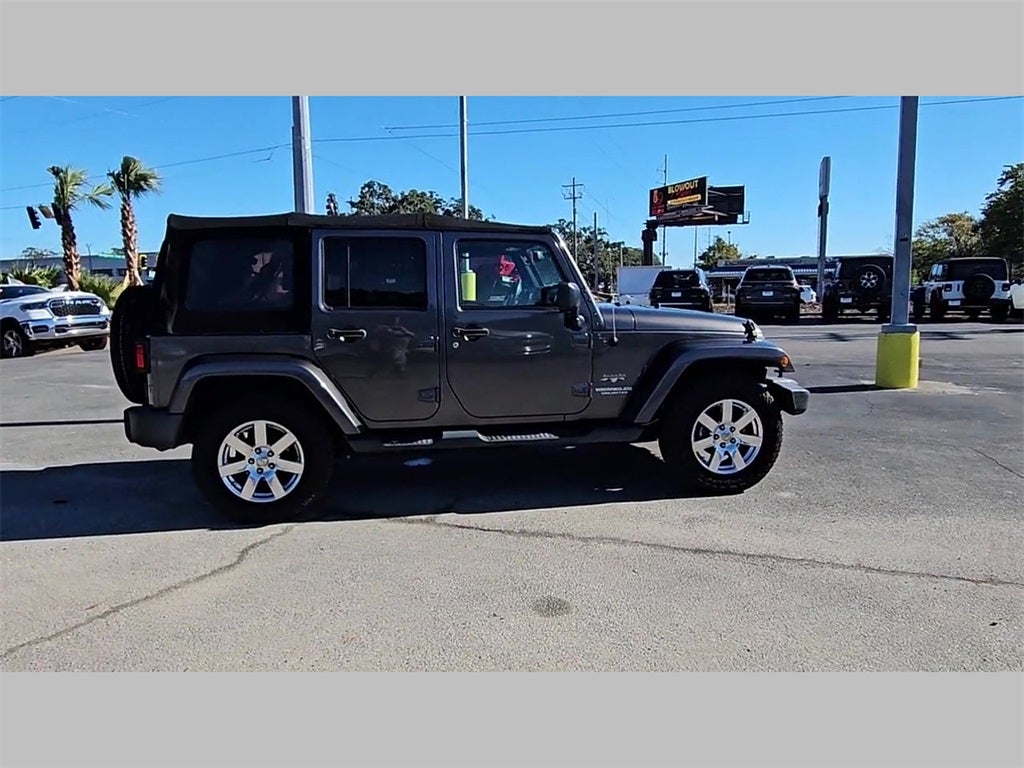 2016 Jeep Wrangler Unlimited Sahara