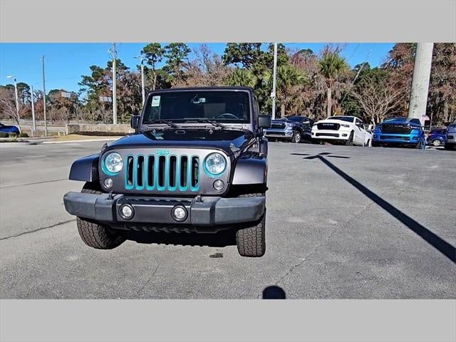 2016 Jeep Wrangler Unlimited Sahara
