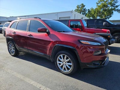 2018 Jeep Cherokee Latitude Tech Connect FWD