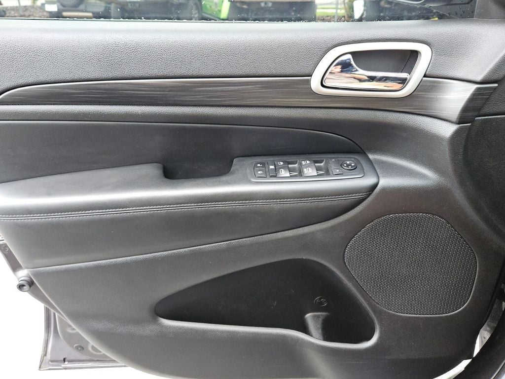 2020 Jeep Grand Cherokee Altitude 4x2