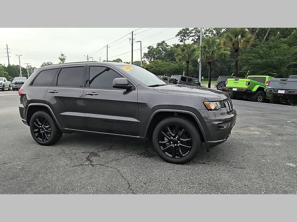 2020 Jeep Grand Cherokee Altitude 4x2