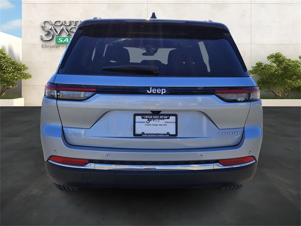 2025 Jeep Grand Cherokee Laredo X 4x2