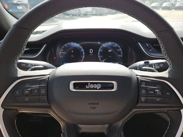 2025 Jeep Grand Cherokee Laredo X 4x2