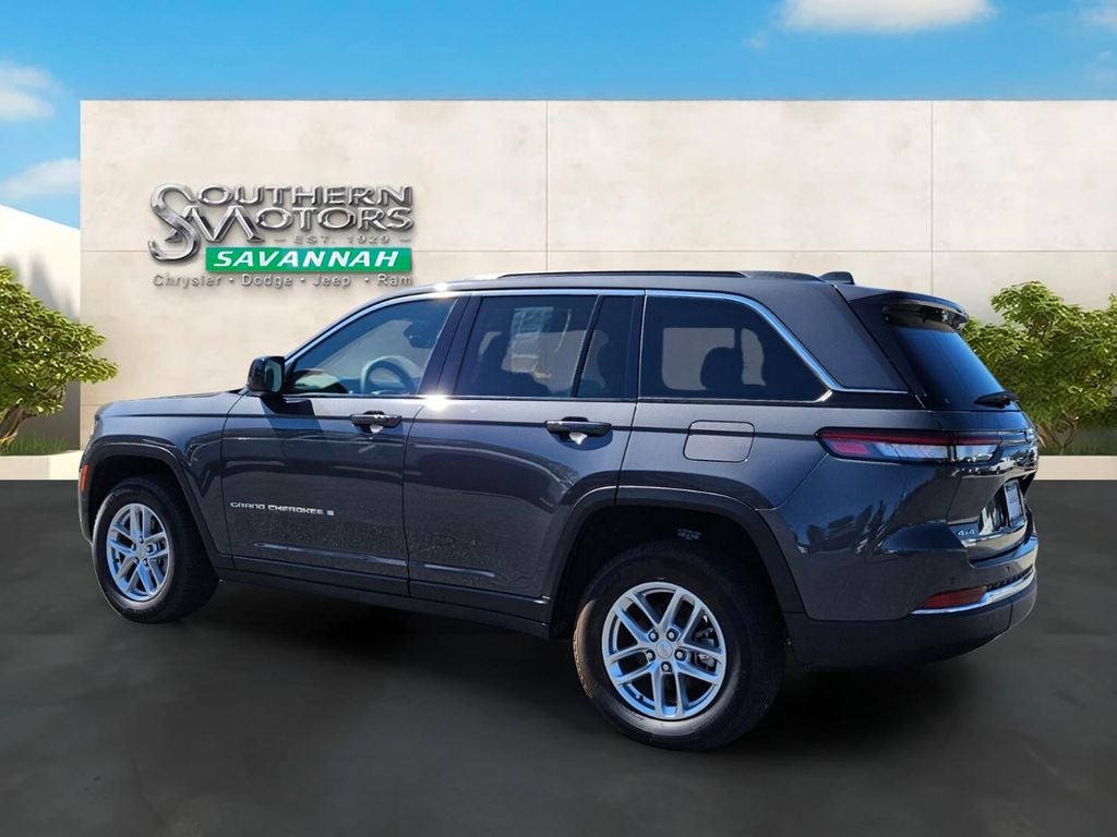 2025 Jeep Grand Cherokee Laredo X 4x4