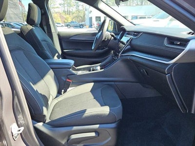 2025 Jeep Grand Cherokee Laredo X 4x4