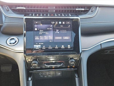 2025 Jeep Grand Cherokee Laredo X 4x4