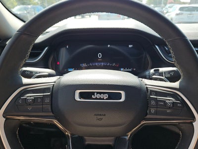 2023 Jeep Grand Cherokee Laredo 4x4