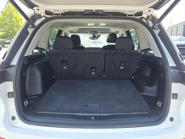 2023 Jeep Grand Cherokee Laredo 4x4