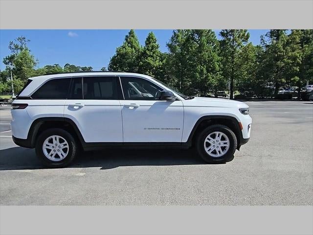 2023 Jeep Grand Cherokee Laredo 4x4