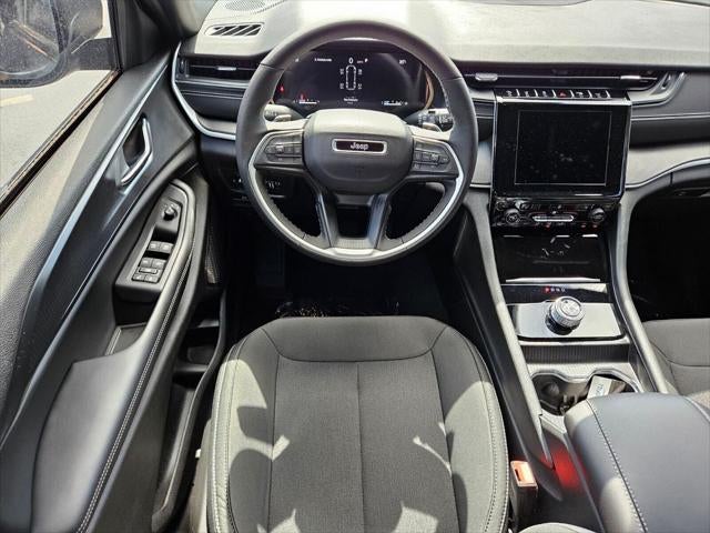 2024 Jeep Grand Cherokee L Laredo X 4x2