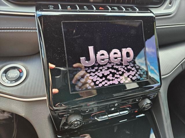 2024 Jeep Grand Cherokee L Laredo X 4x2