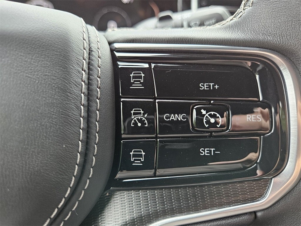 2024 Jeep Grand Wagoneer L Series II 4x4