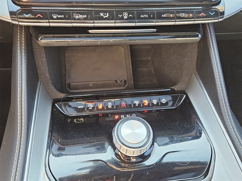 2023 Jeep Wagoneer Series II Carbide 4x2