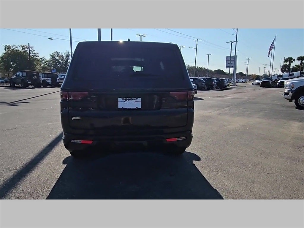 2023 Jeep Wagoneer Series II Carbide 4x2