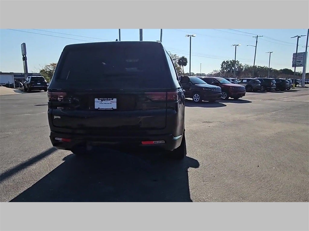 2023 Jeep Wagoneer Series II Carbide 4x2