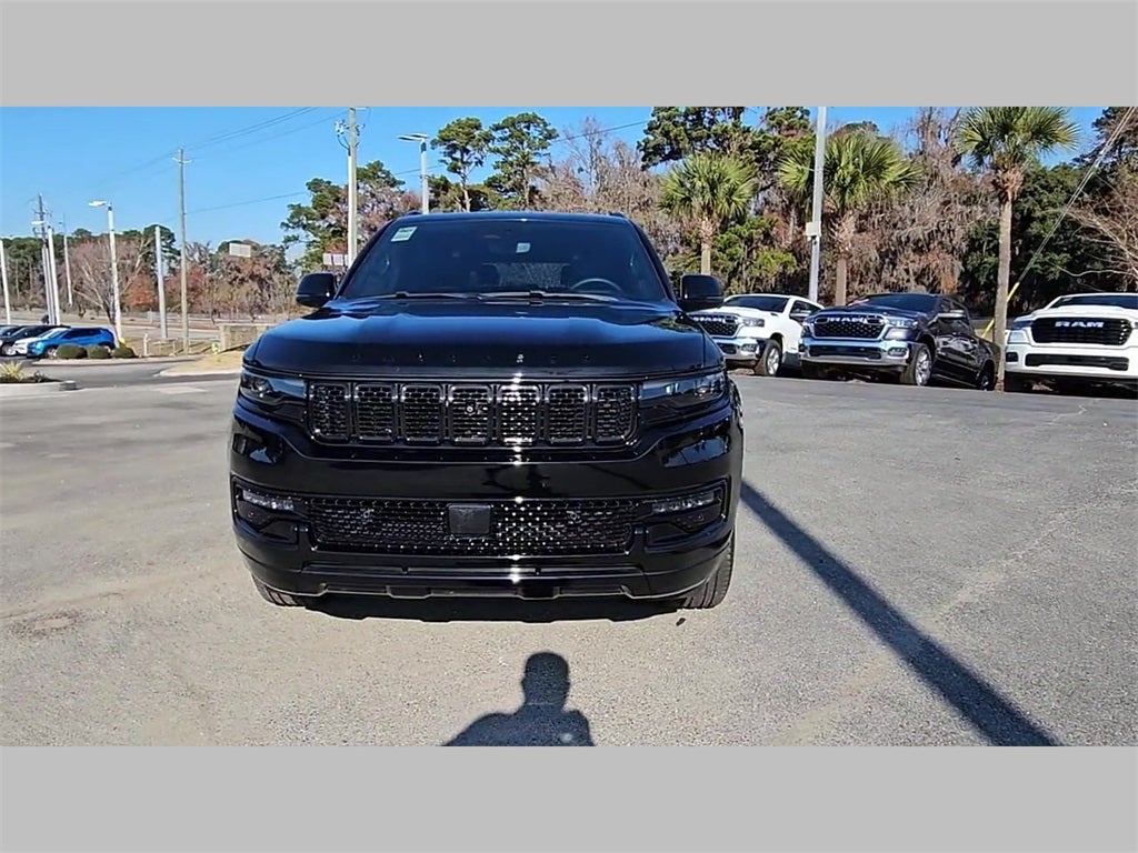 2023 Jeep Wagoneer Series II Carbide 4x2