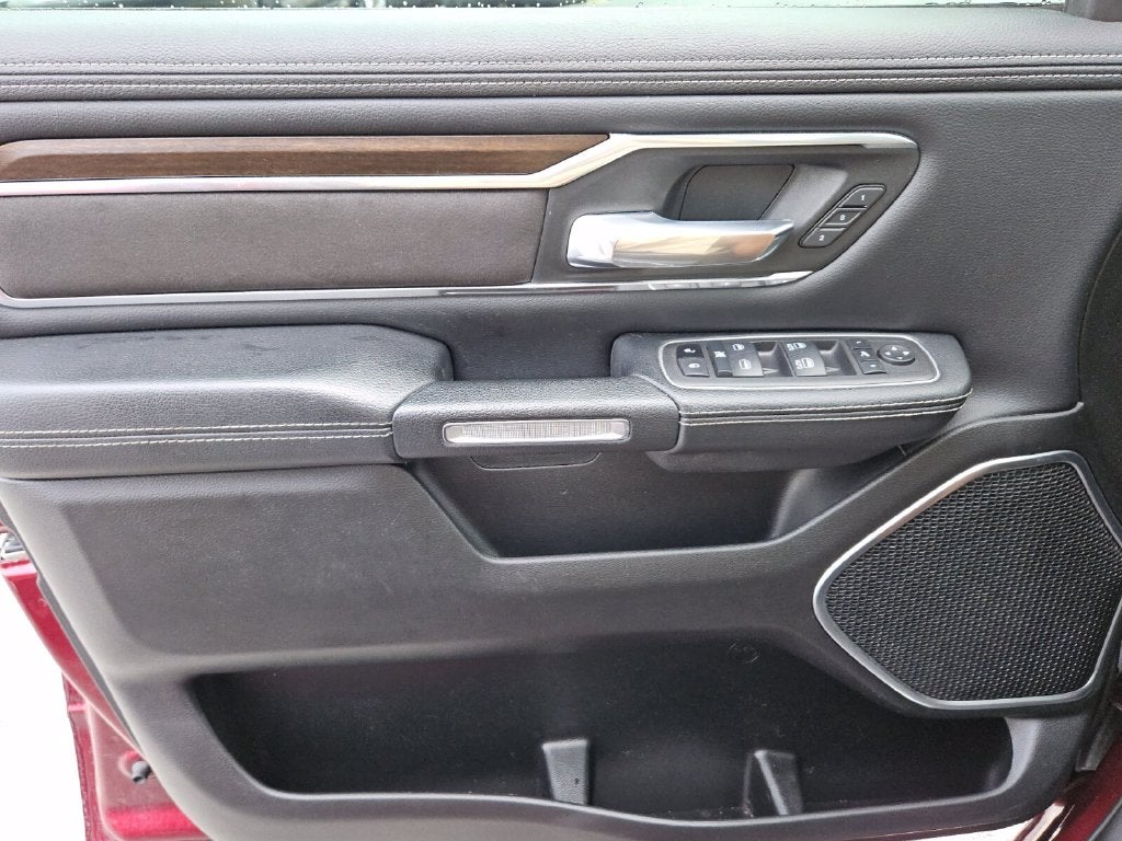 2022 RAM Ram 1500 Laramie Crew Cab 4x2 5'7' Box
