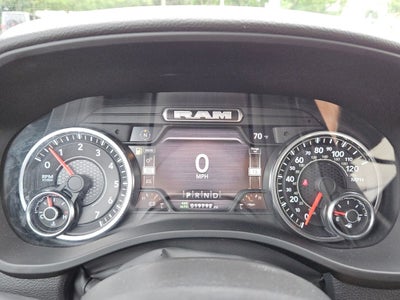 2022 RAM 1500 Big Horn Crew Cab 4x4 5'7' Box