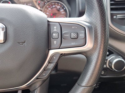 2025 RAM Ram 1500 Tradesman Crew Cab 4x4 5'7' Box