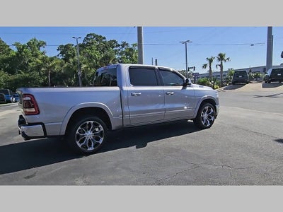 2022 RAM 1500 Limited Crew Cab 4x4 5'7' Box