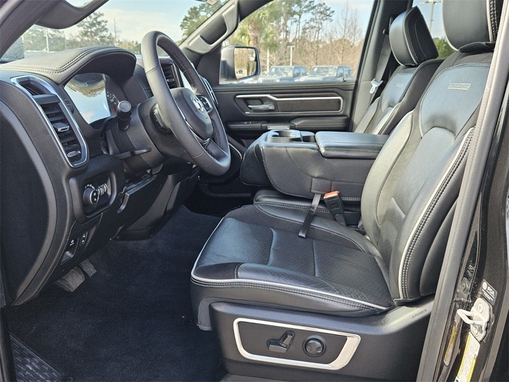 2025 RAM 1500 Laramie Crew Cab 4x4 5'7' Box