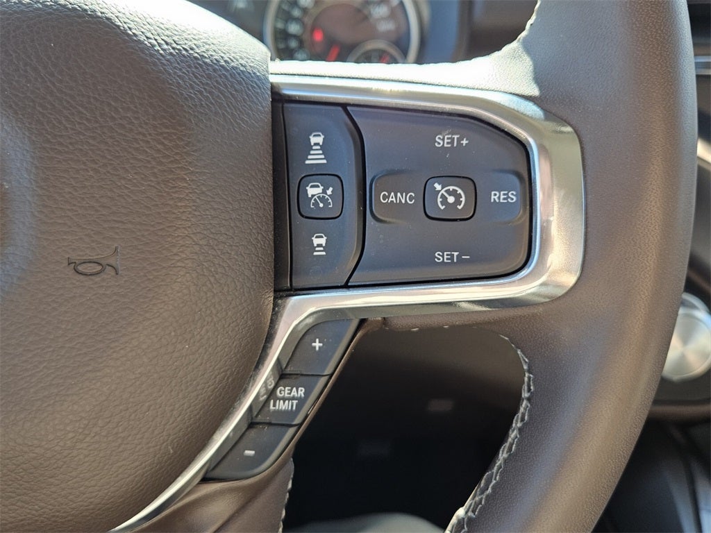 2025 RAM 1500 Laramie Crew Cab 4x4 5'7' Box