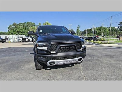 2019 RAM 1500 Rebel Crew Cab 4x4 5'7' Box