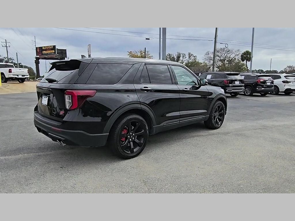2022 Ford Explorer ST