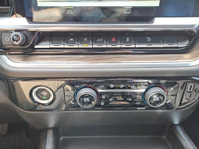 2023 Chevrolet Silverado 1500 4WD Crew Cab Short Bed RST