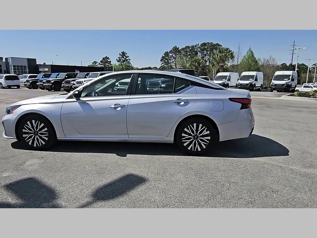 2024 Nissan Altima SV FWD