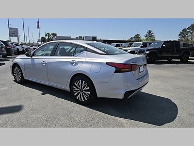 2024 Nissan Altima SV FWD