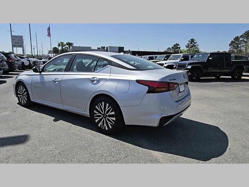 2024 Nissan Altima SV FWD
