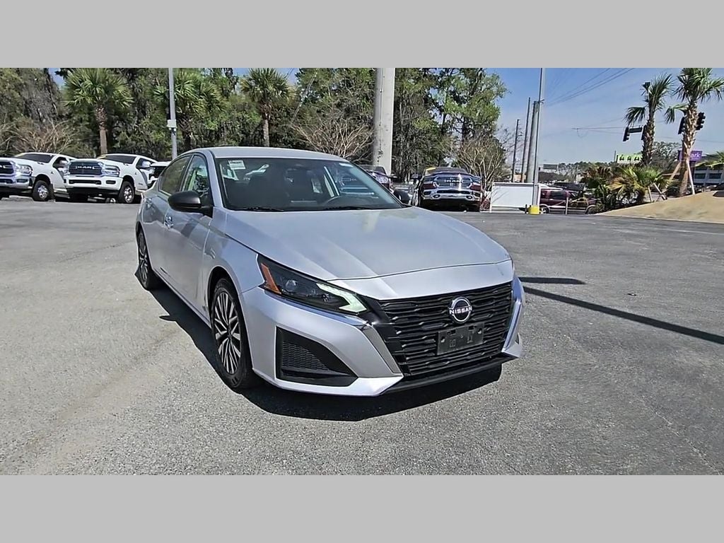 2024 Nissan Altima SV FWD