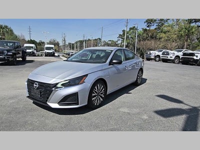 2024 Nissan Altima SV FWD