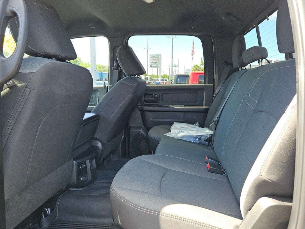 2024 RAM 3500 Tradesman Crew Cab 4x4 8' Box