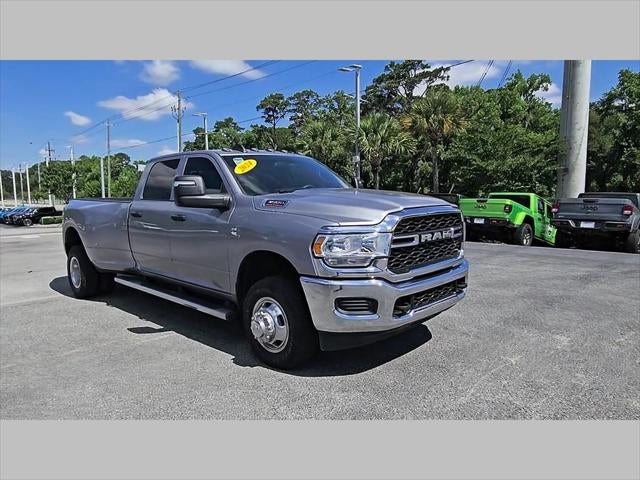 2024 RAM 3500 Tradesman Crew Cab 4x4 8' Box