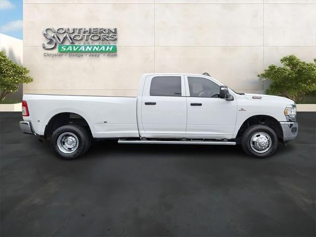 2023 RAM 3500 Tradesman Crew Cab 4x4 8' Box