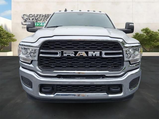 2023 RAM 3500 Tradesman Crew Cab 4x4 8' Box