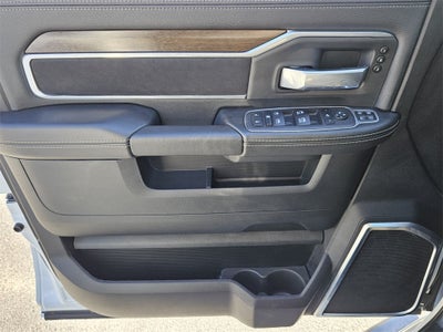 2024 RAM 2500 Laramie Crew Cab 4x4 6'4' Box
