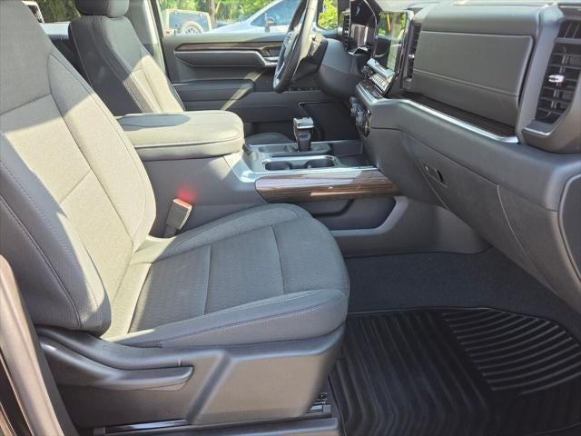 2026 Chevrolet Silverado 1500 4WD Crew Cab Standard Bed LT