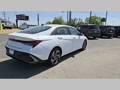 2025 Hyundai Elantra SEL Convenience