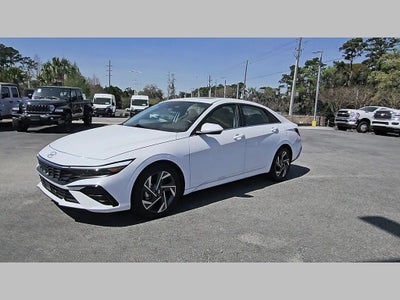 2025 Hyundai Elantra SEL Convenience