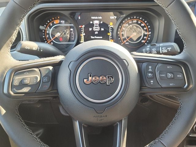 2025 Jeep Wrangler 4-Door Summit 4x4