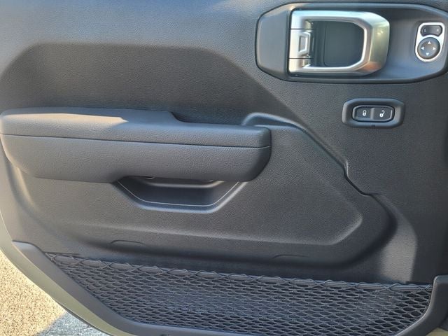 2025 Jeep Wrangler 4-Door Summit 4x4