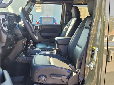 2025 Jeep Wrangler 4-Door Summit 4x4