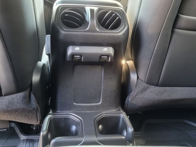 2025 Jeep Wrangler 4-Door Summit 4x4