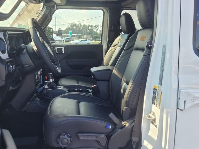 2025 Jeep Wrangler 4-Door Summit 4x4