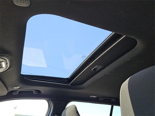 2025 Jeep Grand Cherokee Laredo X 4x4