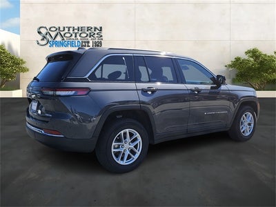 2025 Jeep Grand Cherokee Laredo X 4x4